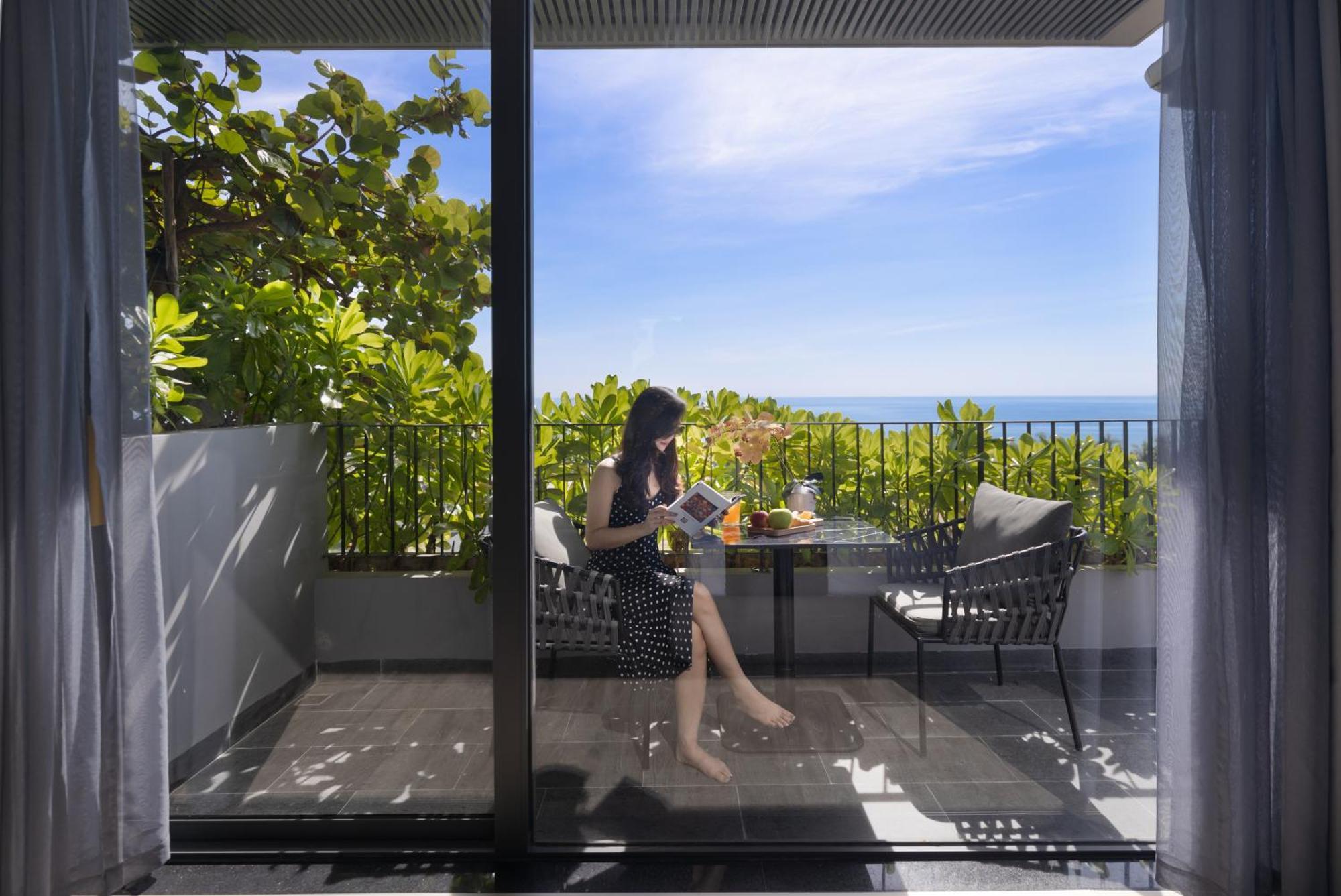 Jbay Beachfront Boutique Hotel Da Nang Exteriör bild