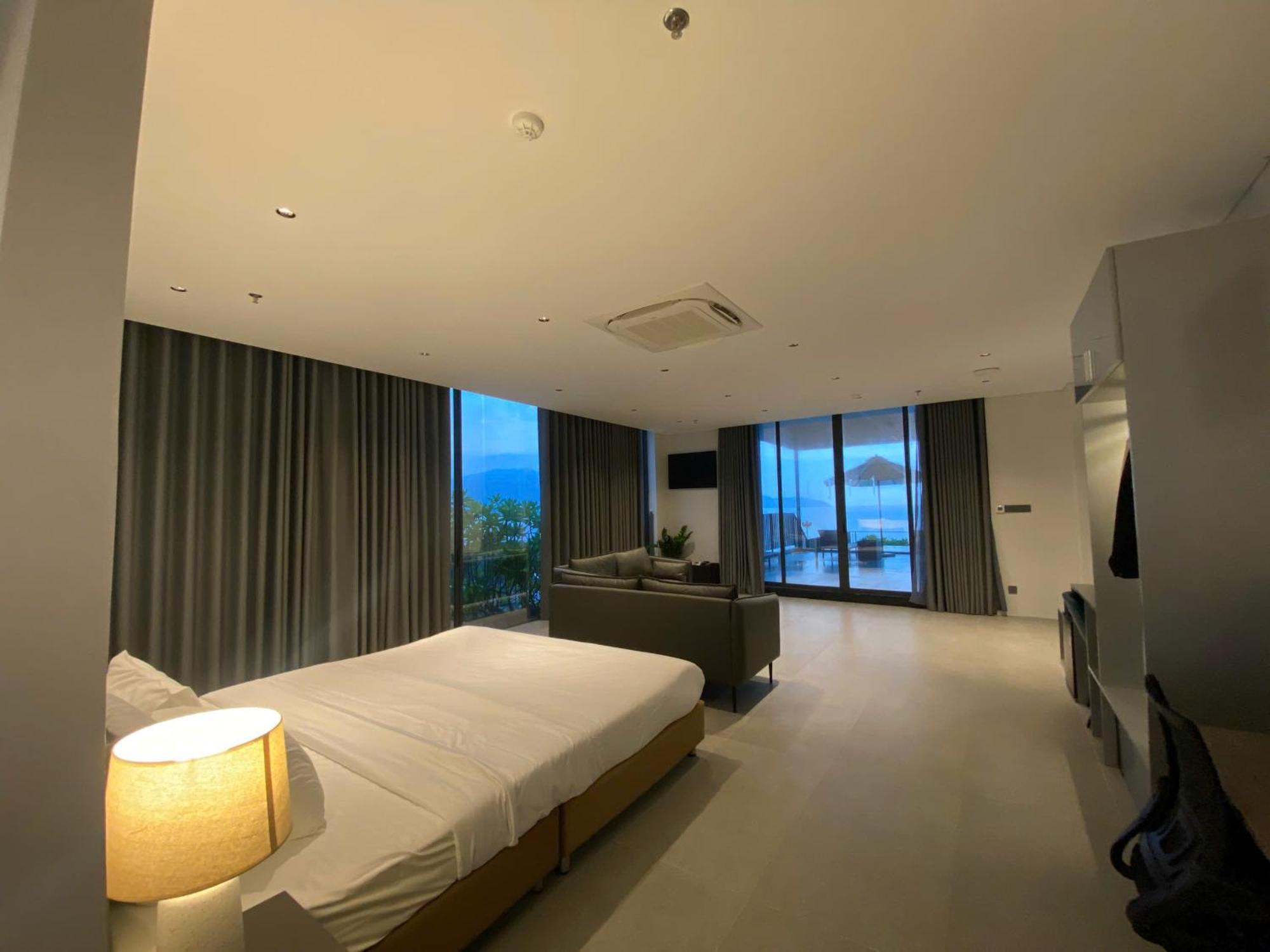 Jbay Beachfront Boutique Hotel Da Nang Exteriör bild