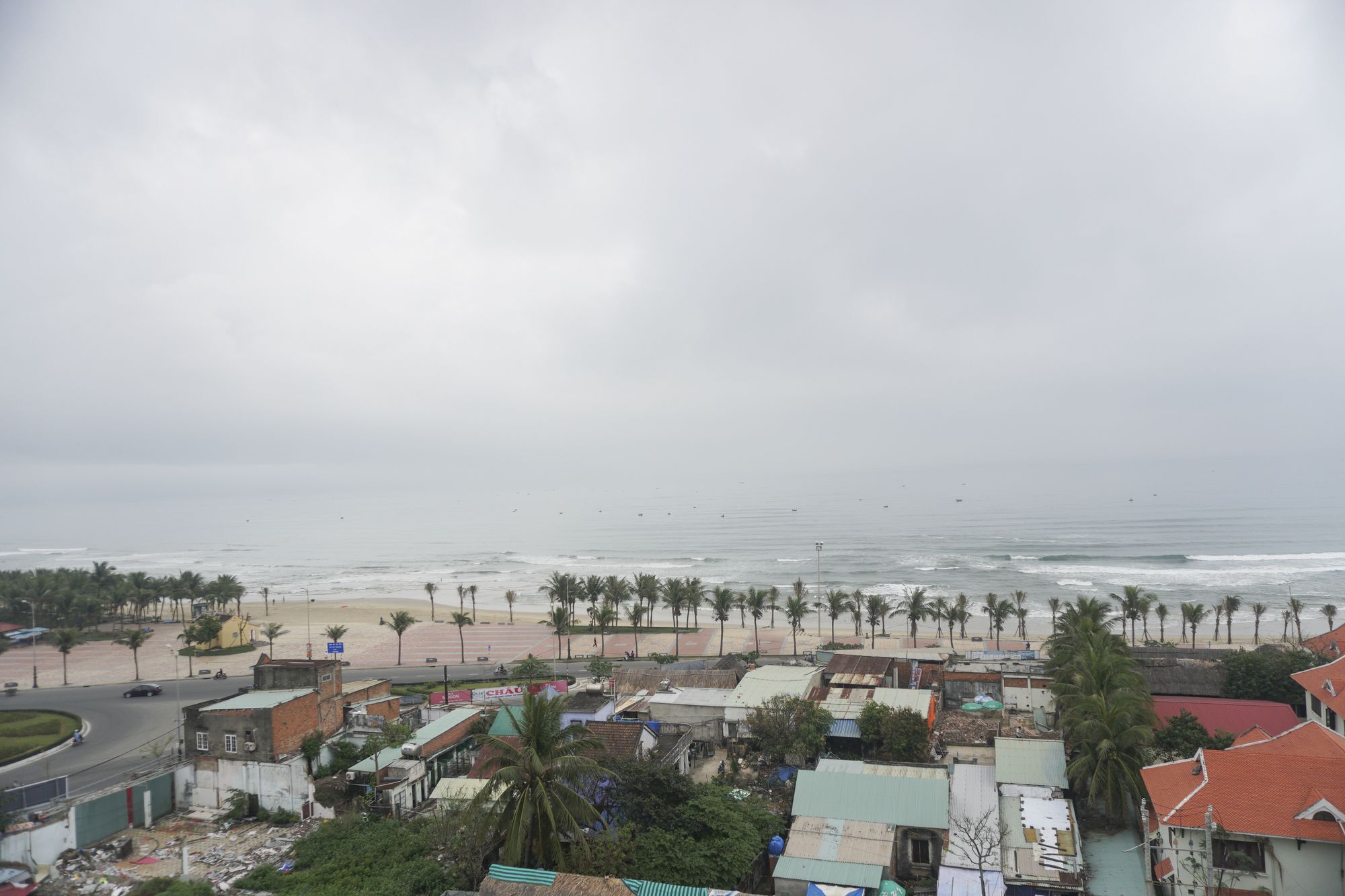 Jbay Beachfront Boutique Hotel Da Nang Exteriör bild